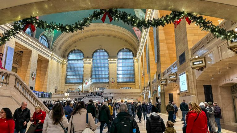 Tips to navigate Christmas at NYC and how to maximize every moment during the holidays.